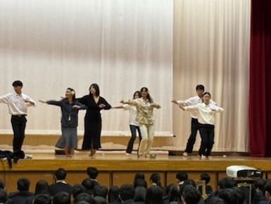 Tokyo Metropolitan Shakujii High School, Onsite cultural exchange with America friends