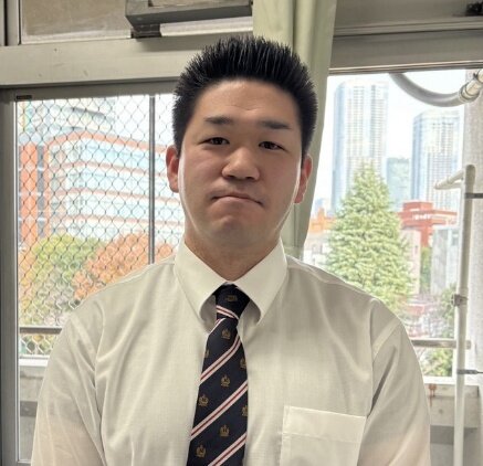 担当の小林知幸先生の写真