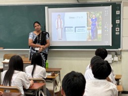 JICEによる学校訪問の写真